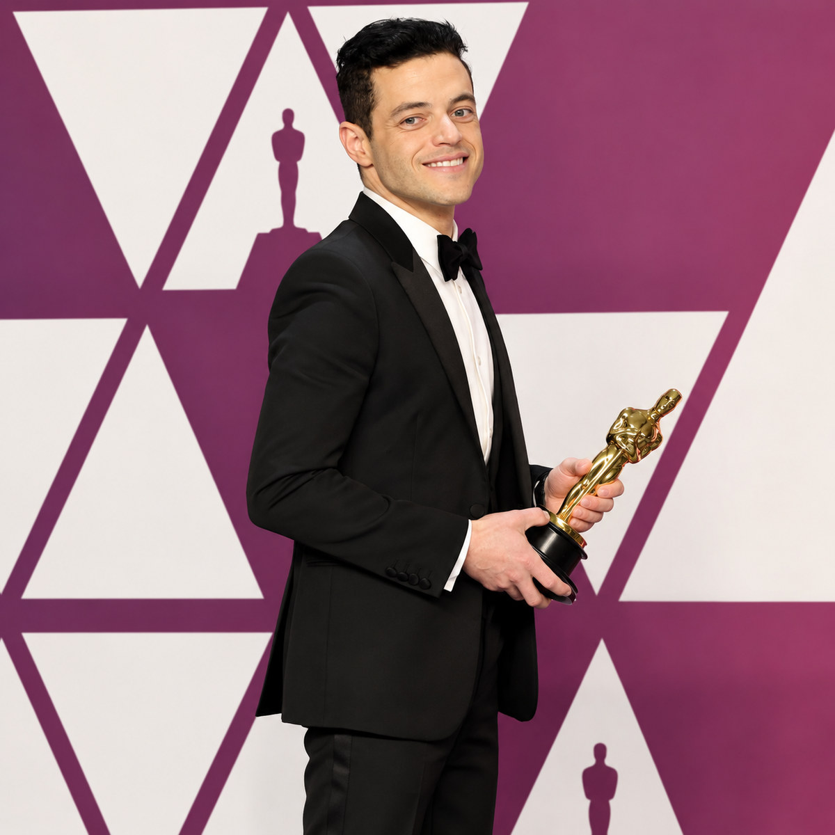 Rami Malek 2019 Oscars Black 3 Piece Tuxedo Suit
